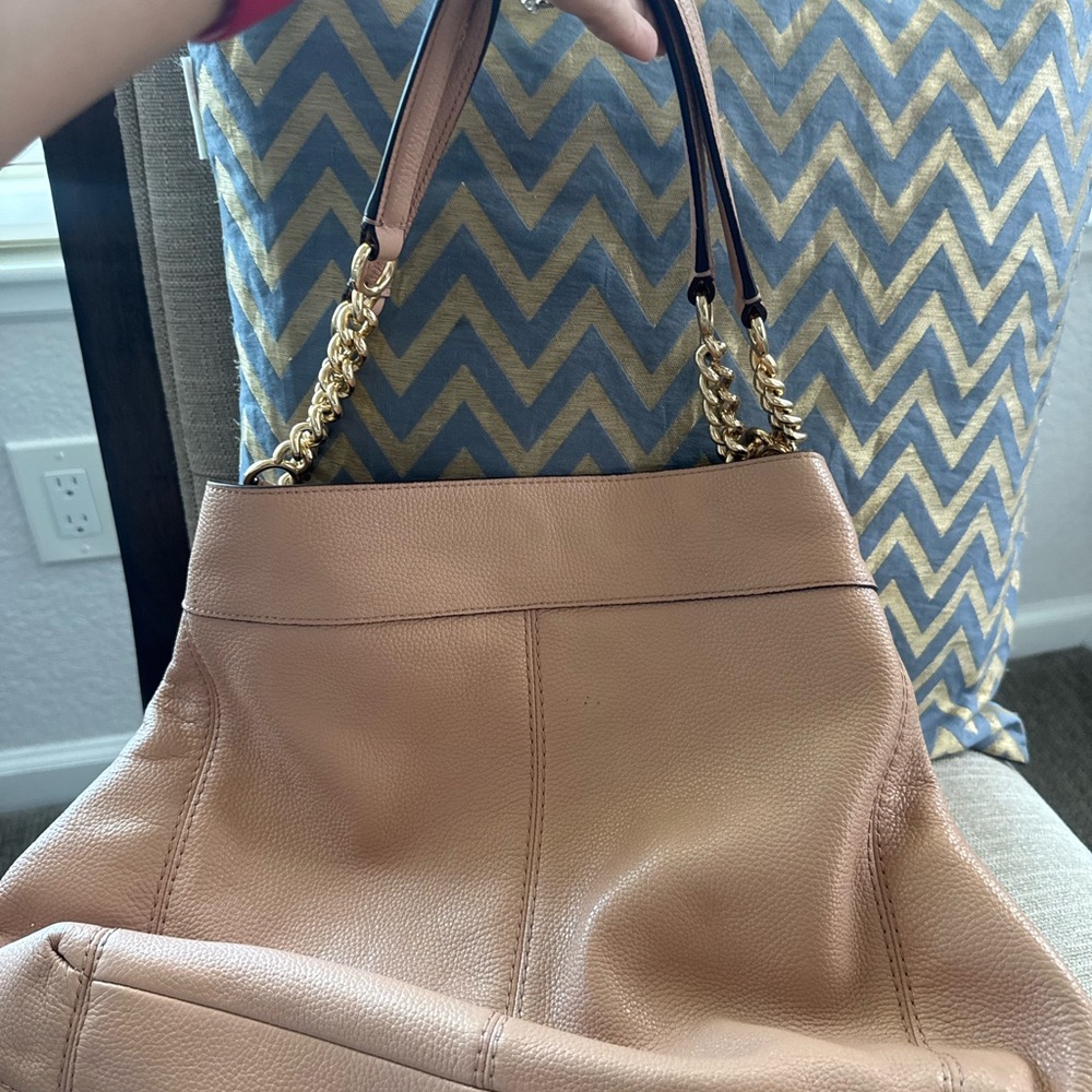 Coach Brown Leather Shoulder Bag with Gold Chain - Picture 4 of 8